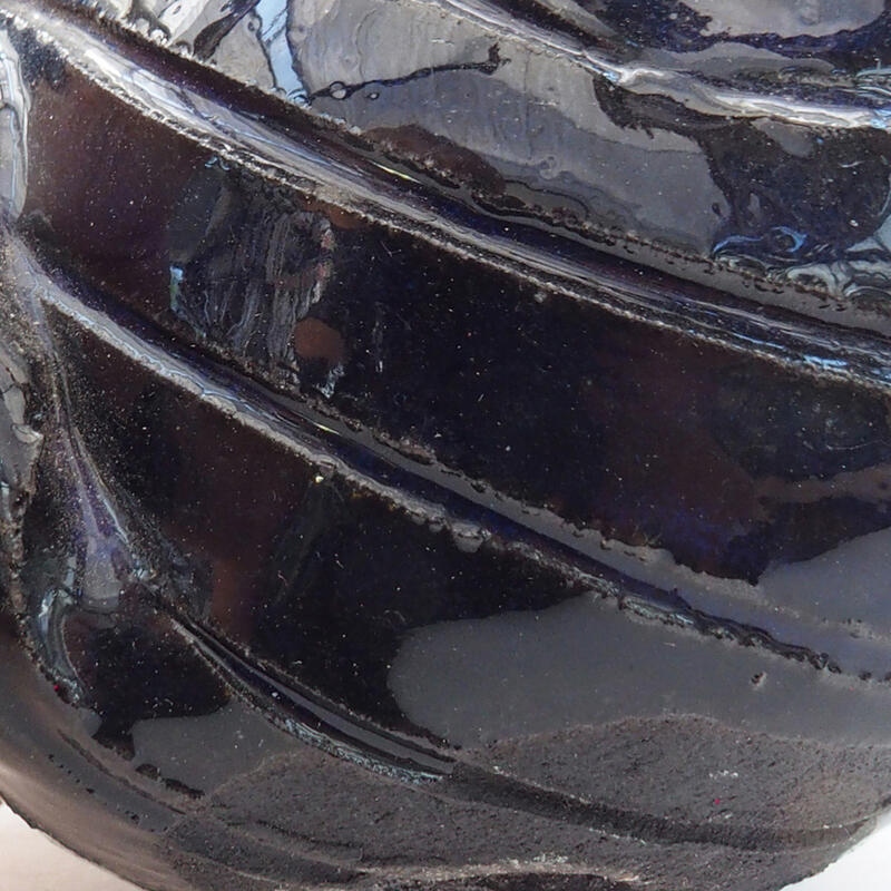 Coquille en céramique 7 x 7 x 5 cm , couleur bleu-noir