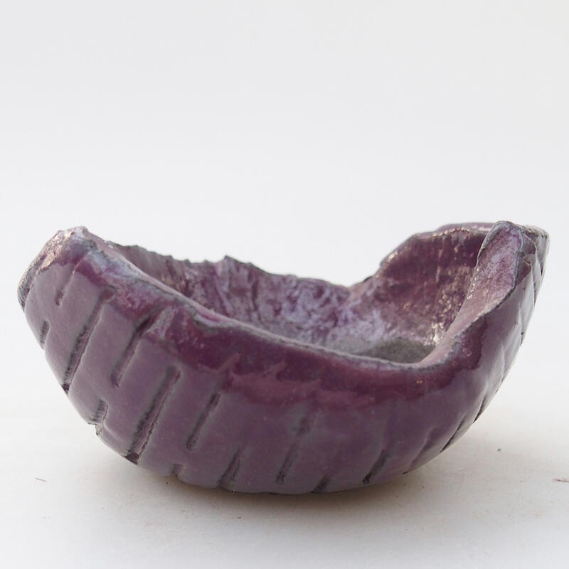 Coquille en céramique 8,5 x 9 x 4 cm , couleur violet