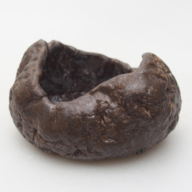 Coquille en céramique 8 x 7,5 x 4,5 cm , couleur marron