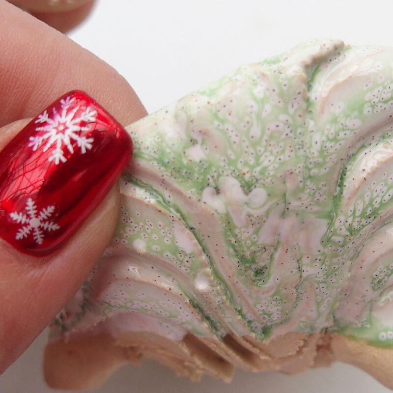 Coquille en céramique 9 x 8,5 x 6 cm , couleur blanc-vert