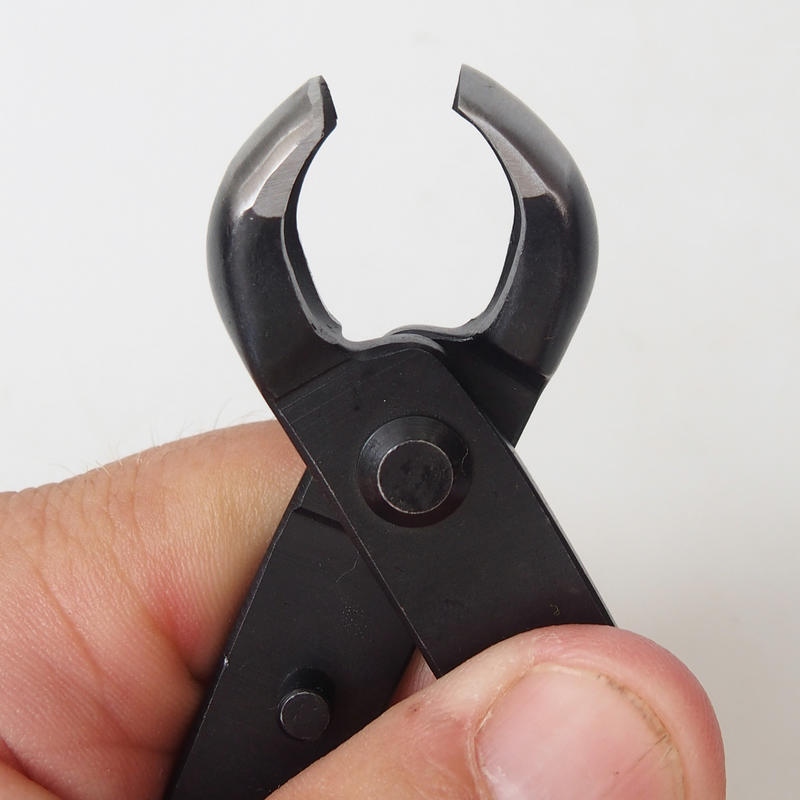 Pince à bec concave 180 mm - carbone