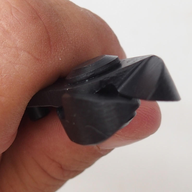 Pince à fil 180 mm - carbone