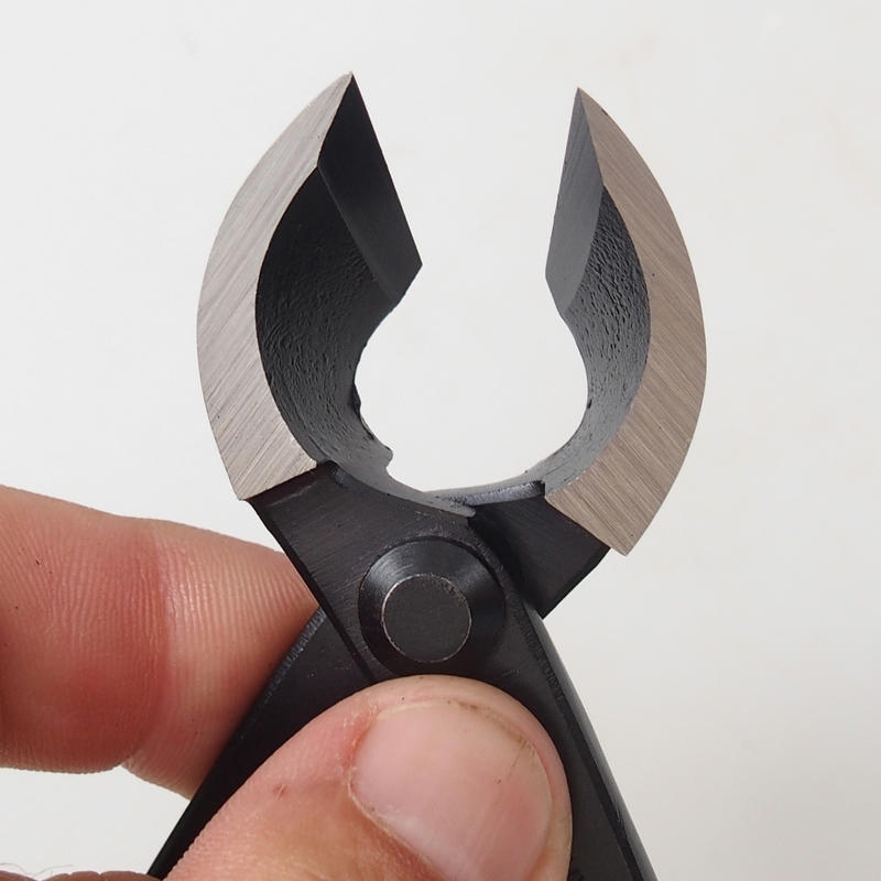 Pince angulaire concave 180 mm - carbone