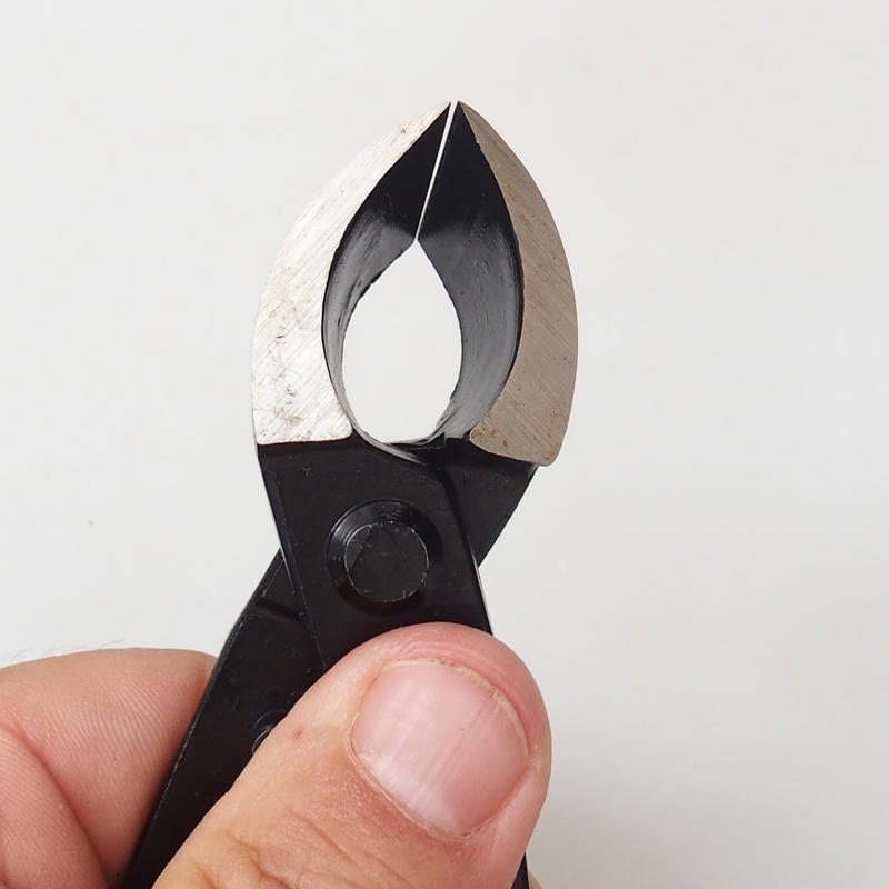 Pince angulaire concave 210 mm - carbone