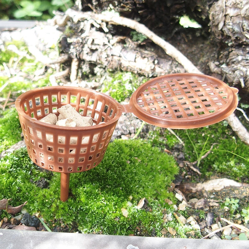 Paniers à engrais en plastique 4,5 x 8 cm