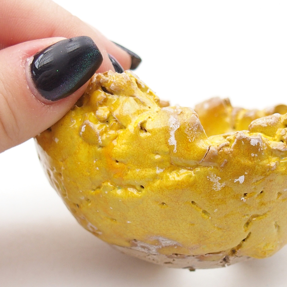 Coquille en céramique 9 x 8,5 x 5,5 cm , couleur jaune