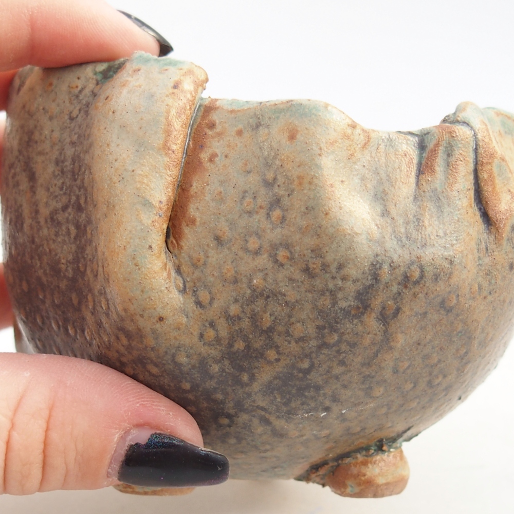 Coquille en céramique 9,5 x 8,5 x 7,5 cm , couleur brun-vert