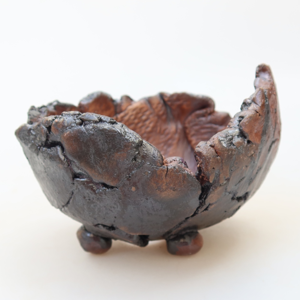 Coquille en céramique  11 x 10 x 7 cm, couleur marron