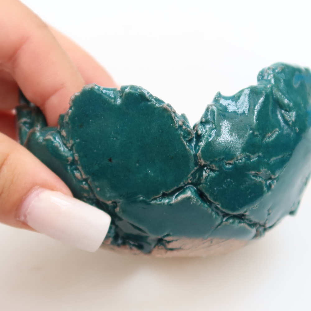 Coquille en céramique  9 x 8,5 x 6,5 cm, couleur verte
