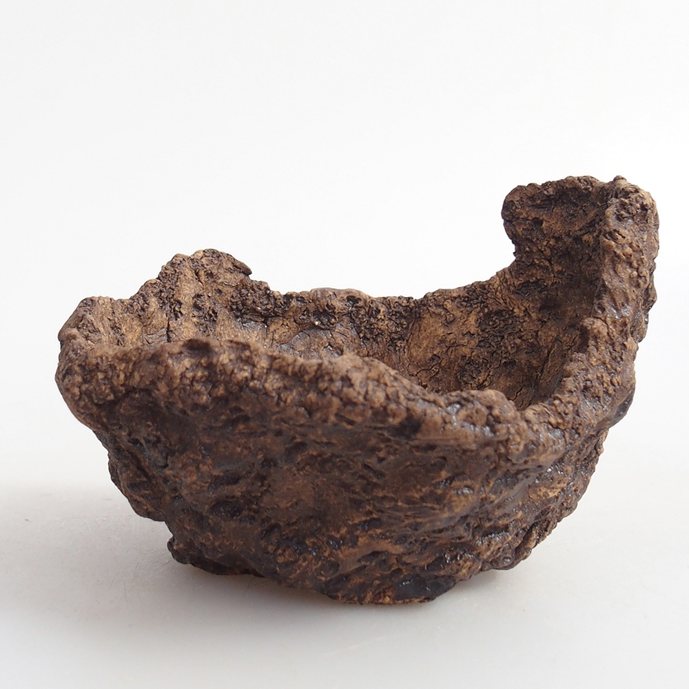 Coquille en céramique 9 x 8 x 7 cm , couleur marron