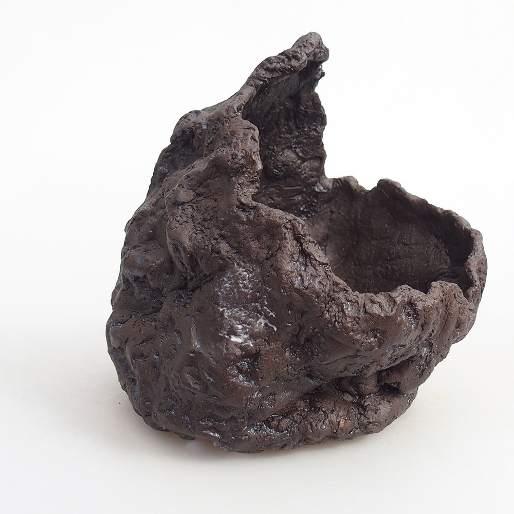 Coquille en céramique 11 x 10 x 14 cm , couleur marron