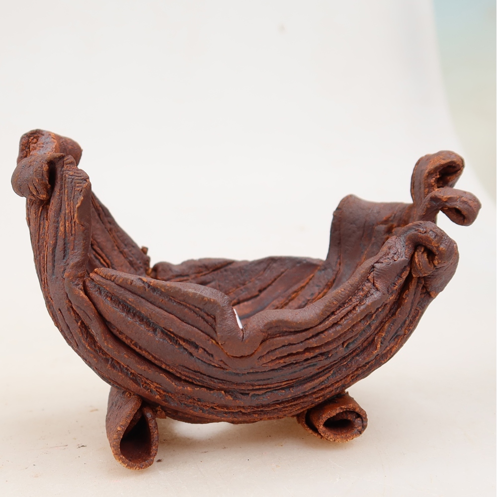 Coquille en céramique  10 x 7,5 x 7 cm, couleur marron