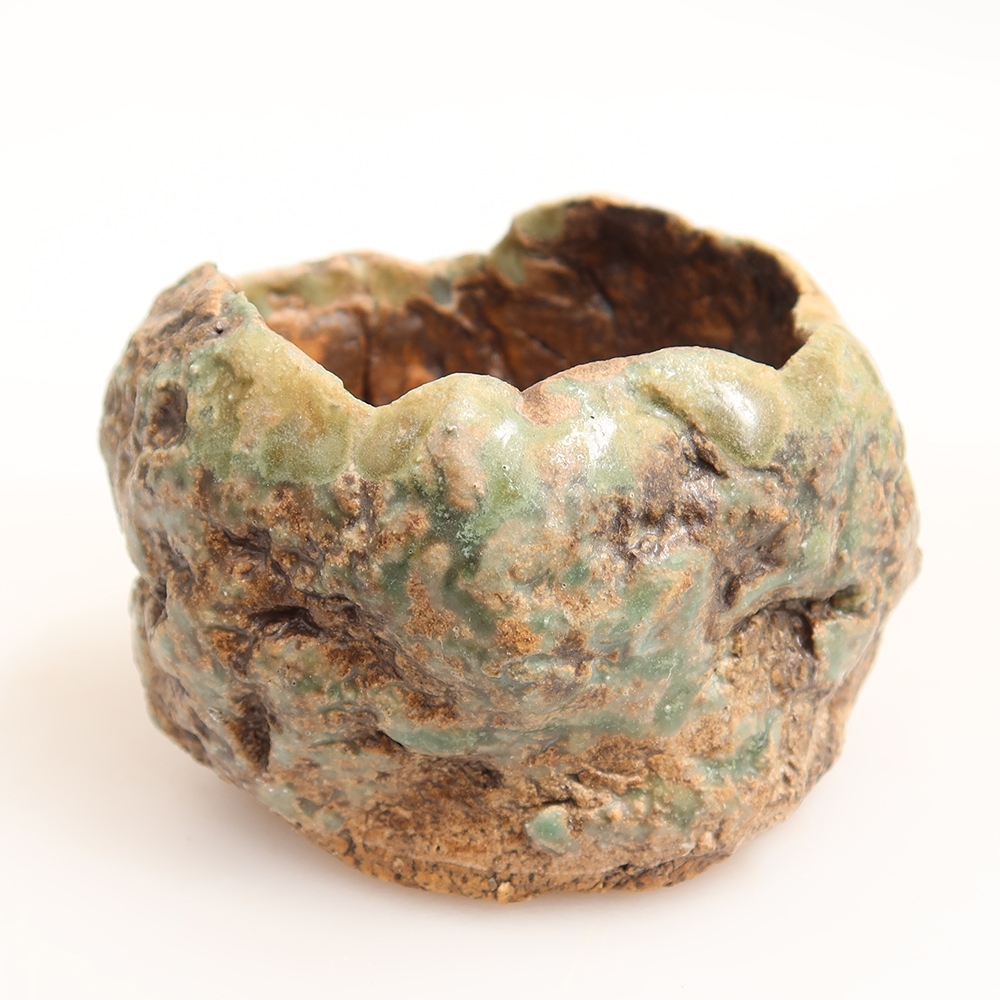 Coquille en céramique  6 x 5,5 x 5 cm , couleur verte